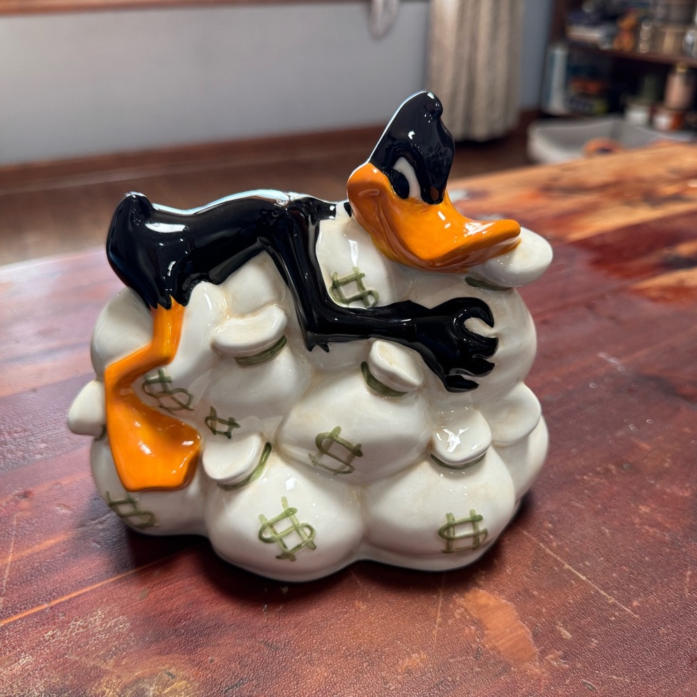 Warner Bros Rare Daffy Duck collectible ceramic bank